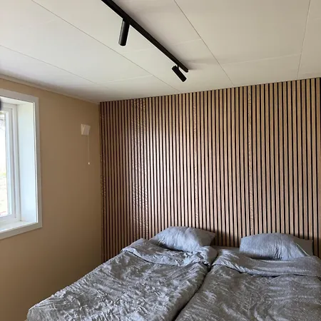 Holiday home Pa Haroya Alesund
